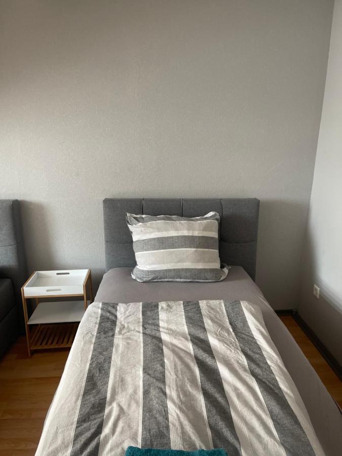 Apartment groß 4 Zimmer Essen Exterior foto