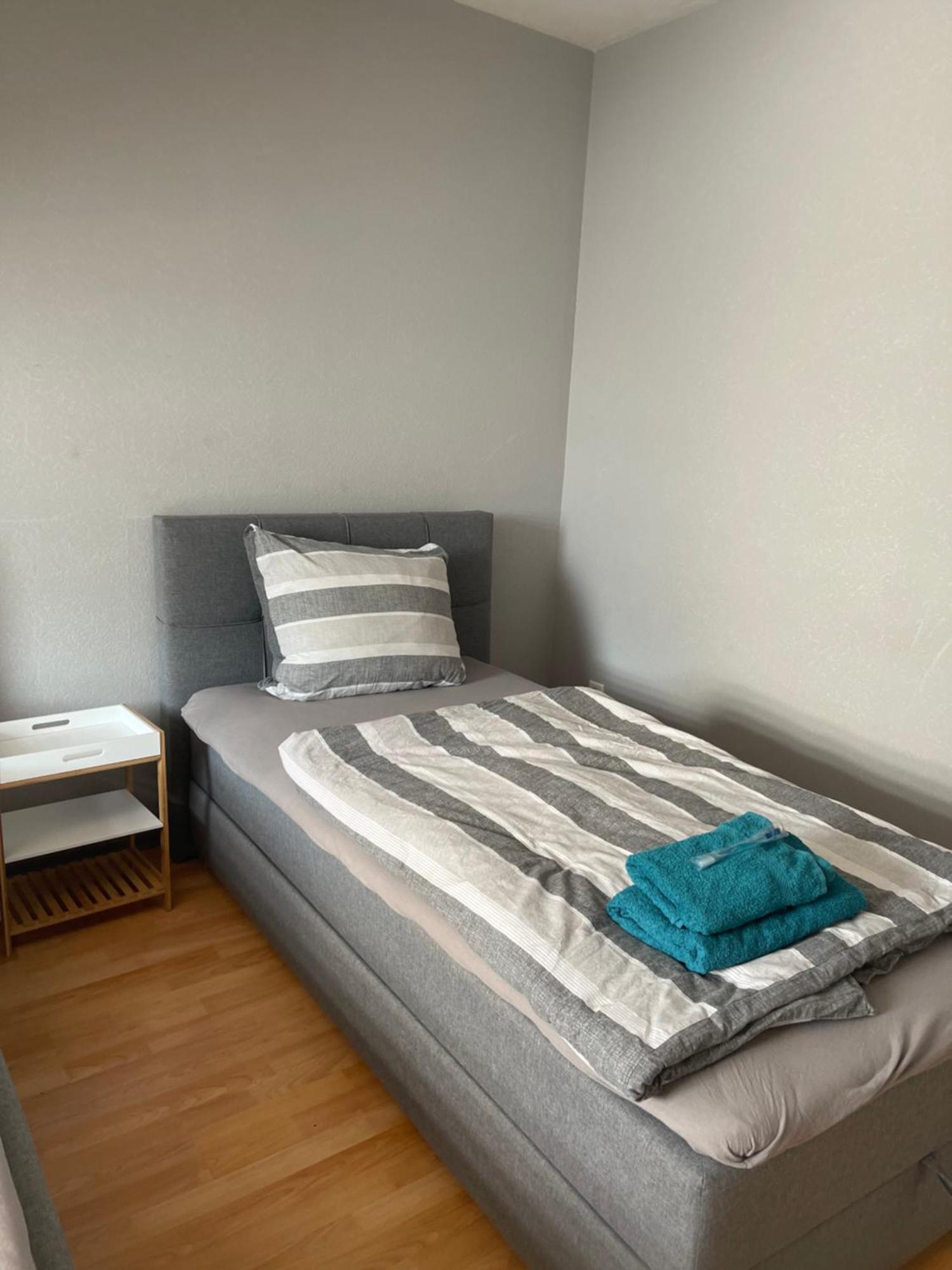 Apartment groß 4 Zimmer Essen Exterior foto